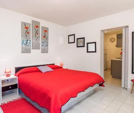 Apartment Rojal マリ・ロシニュ エクステリア 写真