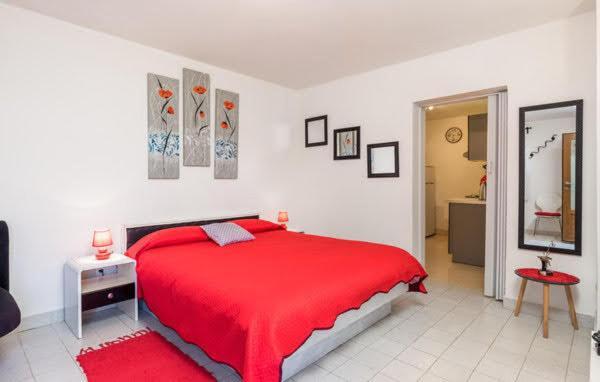 Apartment Rojal マリ・ロシニュ エクステリア 写真